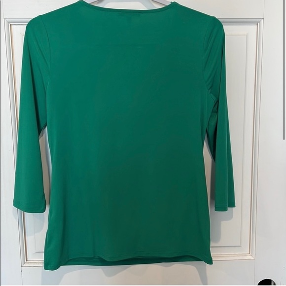 3/4 sleeve top. Never worn. - Picture 3 of 4